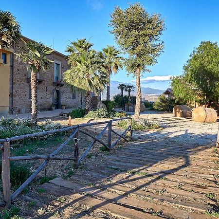 Agriturismo Conte Ruggero Villa Centuripe Kültér fotó