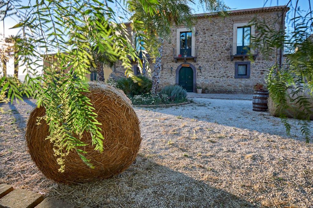 Agriturismo Conte Ruggero Villa Centuripe Kültér fotó